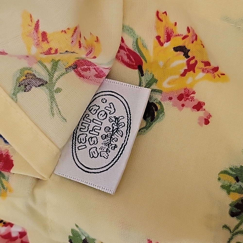 Laura Ashley King Shams - Picture 4 of 6